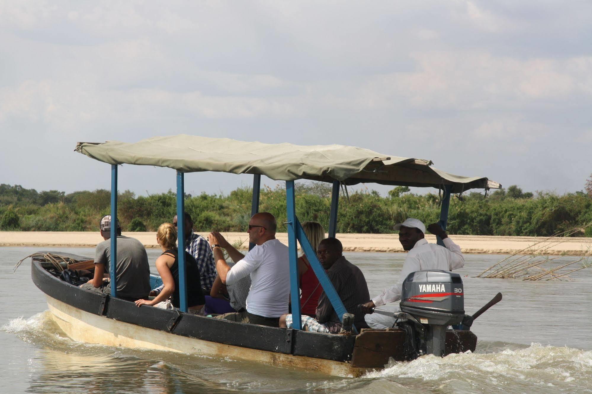 Africa Safari Camp Hotel Mloka Bagian luar foto